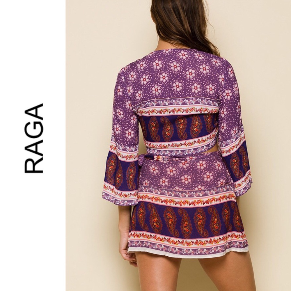 [SOLD] Beautiful RAGA Dana Tie Front Wrap Top - Picture 3 of 3